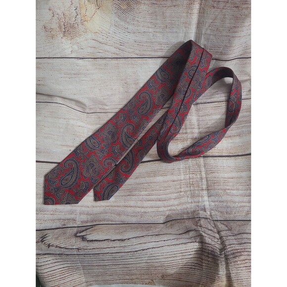 Vintage Brooks Brothers Silk Tie Made in USA - Picture 5 of 6